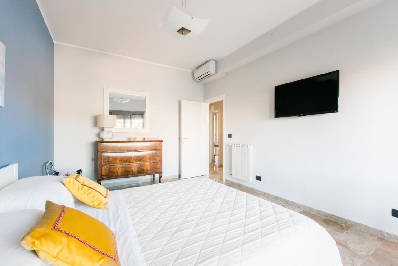 Attico Panoramico - Milazzo Centro Storico - 200 Mq Villa ภายนอก รูปภาพ